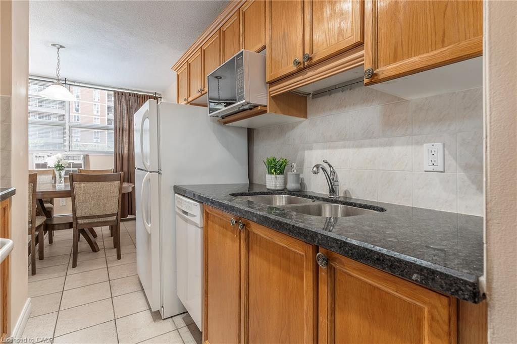 307-1950 Main Street W, Hamilton, ON, L8S 4M9 - 6