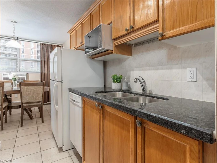 307-1950 Main Street W, Hamilton, ON, L8S 4M9 - 6