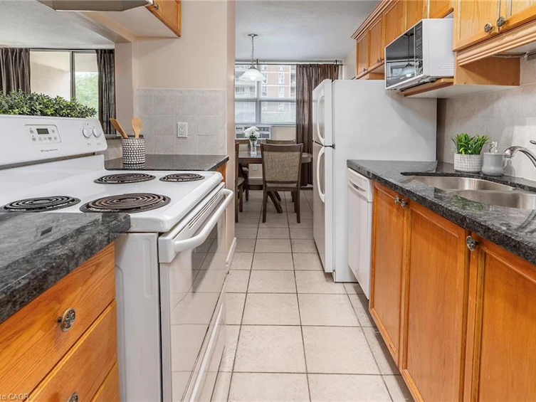 307-1950 Main Street W, Hamilton, ON, L8S 4M9 - 5