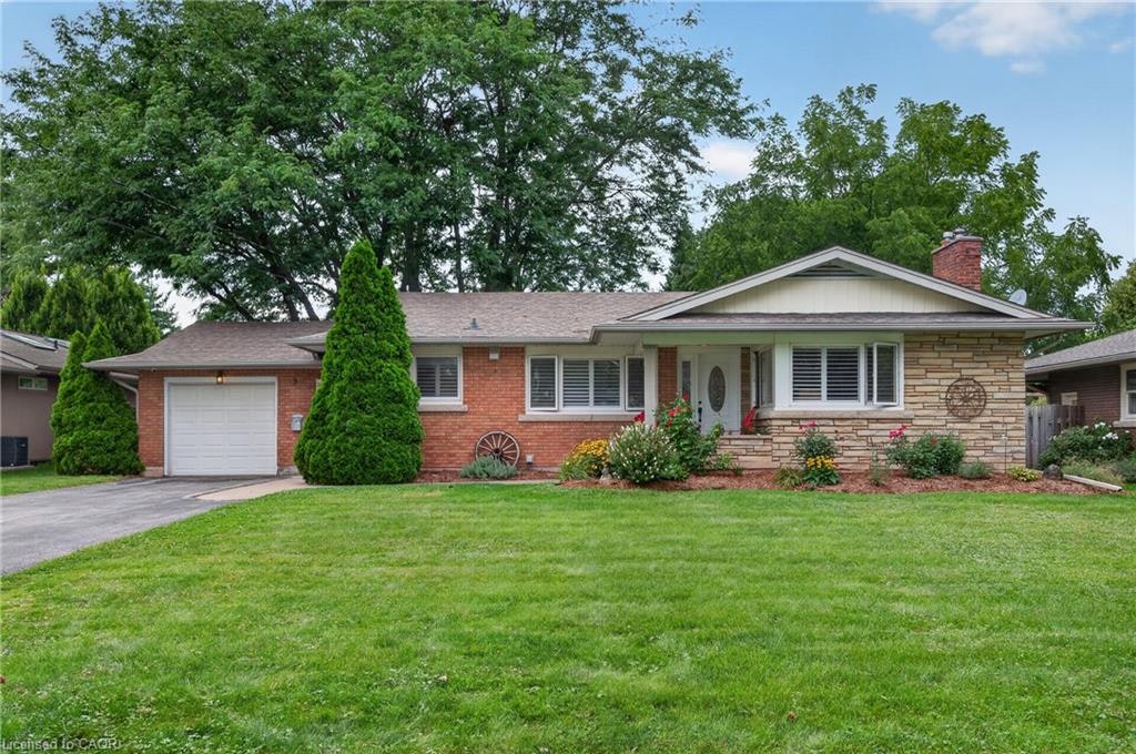 9 Strathearn Avenue, Grimsby, ON, L3M 3A5