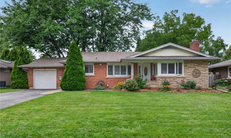 9 Strathearn Avenue