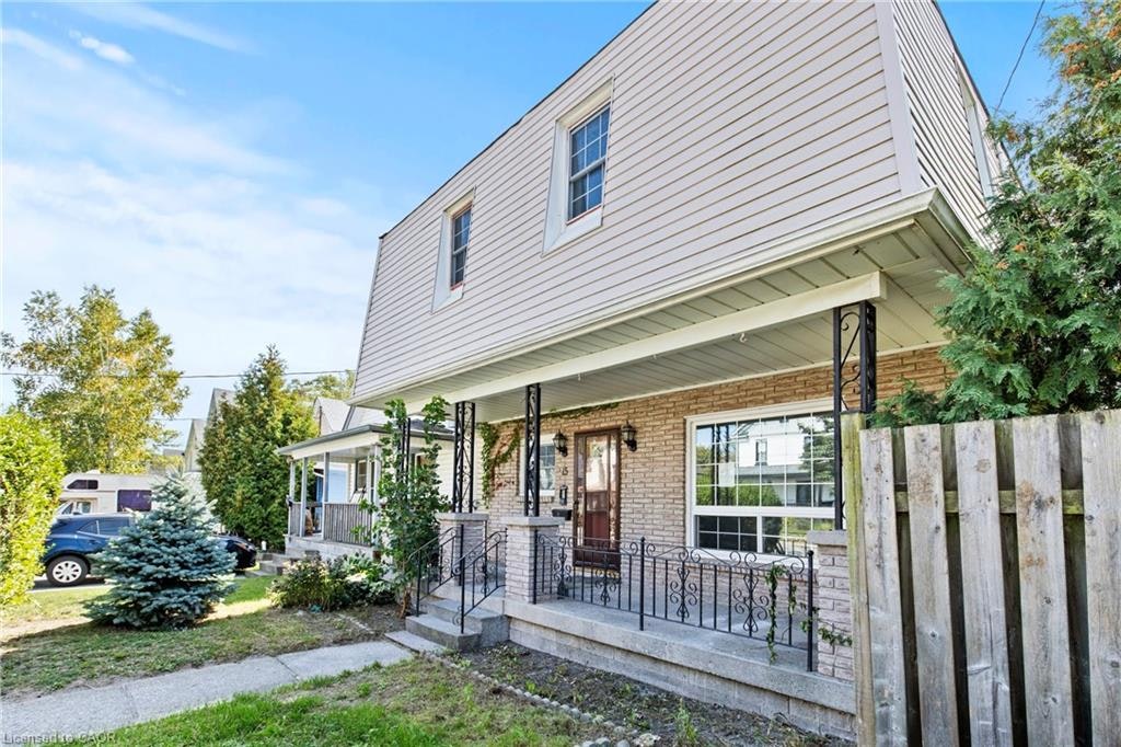 Upper-15 Mccormick Street, Welland, ON, L3C 4L8 - 2