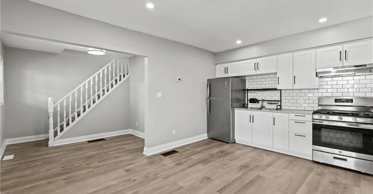 Upper-15 Mccormick Street, Welland, ON, L3C 4L8 - 8