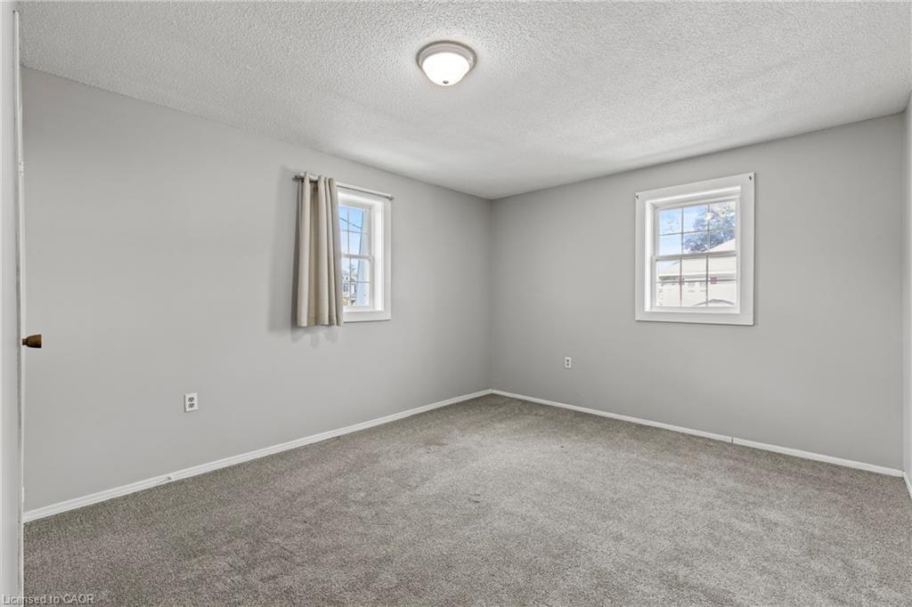 Upper-15 Mccormick Street, Welland, ON, L3C 4L8 - 13