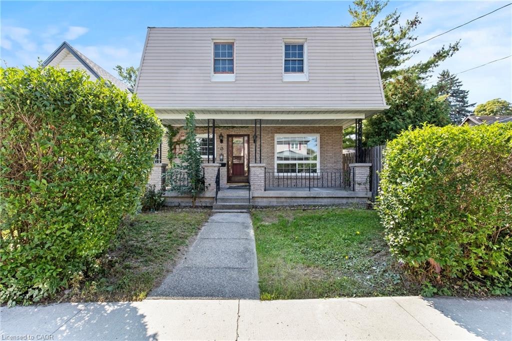 Upper-15 Mccormick Street, Welland, ON, L3C 4L8