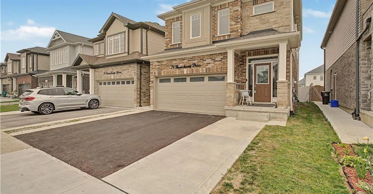 B-79 Beauchamp Drive, Cambridge, ON, N1S 0B9 - 2