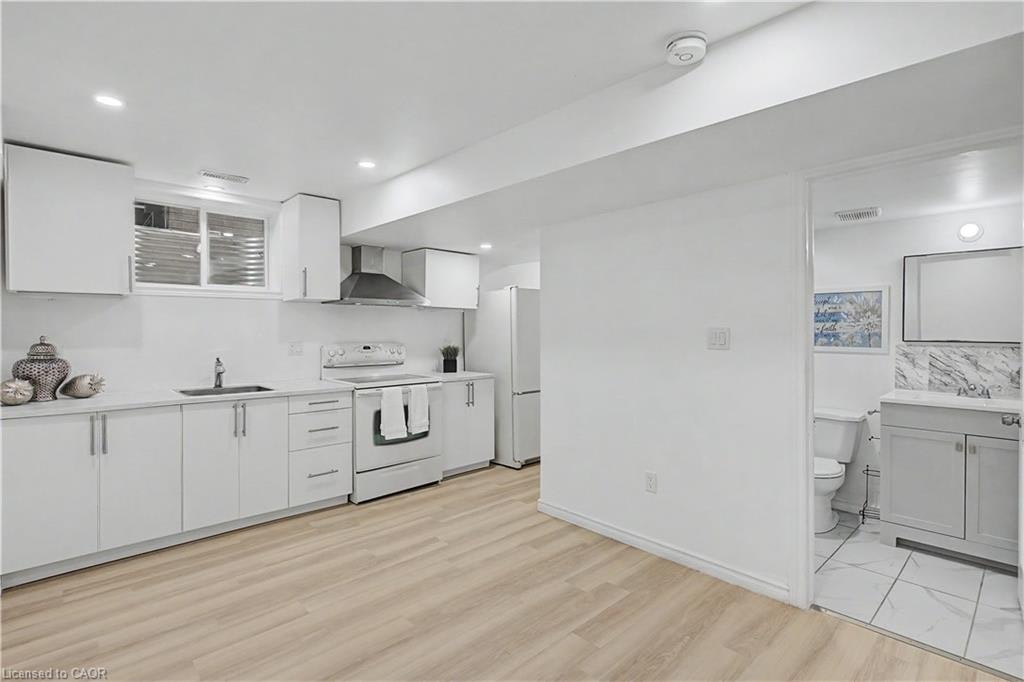 B-79 Beauchamp Drive, Cambridge, ON, N1S 0B9 - 5