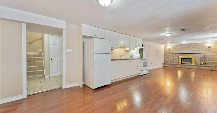 Basement-864 Upper Ottawa Street, Hamilton, ON, L8T 3V5