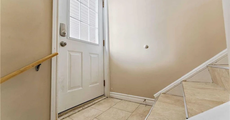Basement-864 Upper Ottawa Street, Hamilton, ON, L8T 3V5 - 2