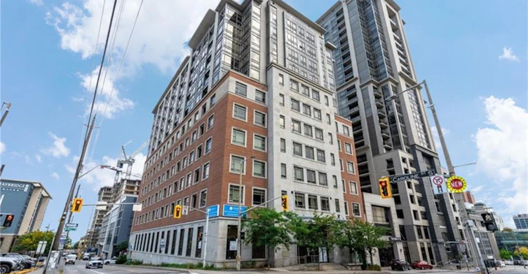 301-150 Main Street W, Hamilton, ON, L8P 0B8