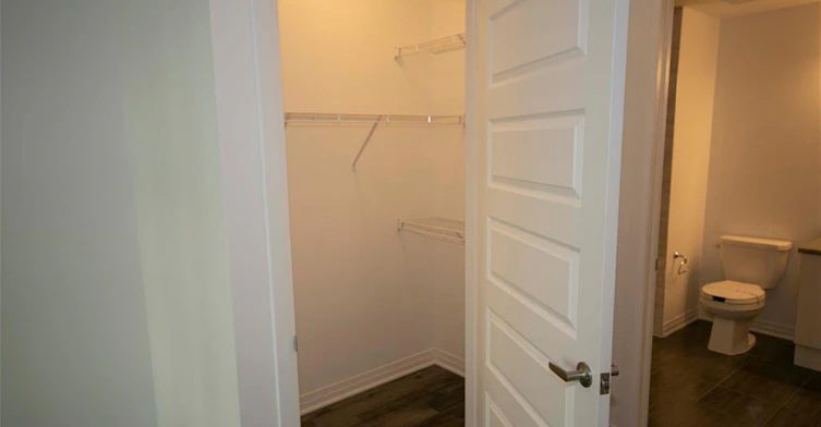 210-102 Grovewood Common, Oakville, ON, L6H 0X3 - 12