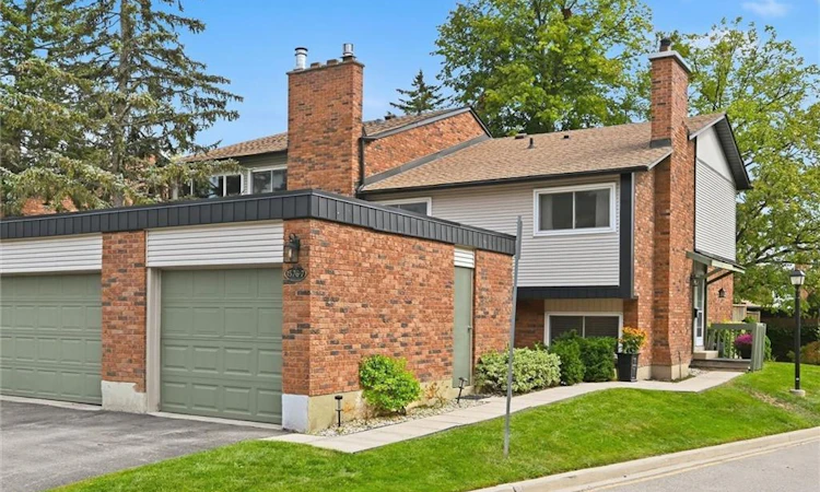 7-1576 Kerns Road