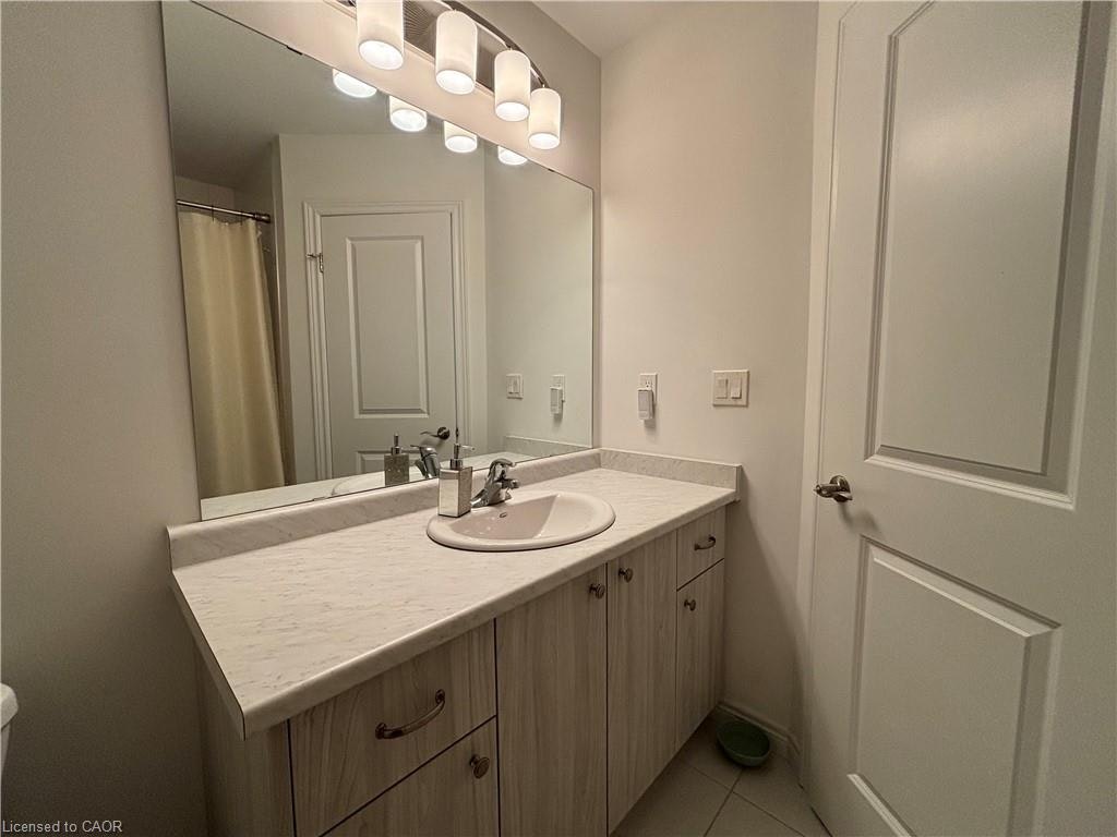11 Birot Lane, Hamilton, ON, L9K 0K1 - 11