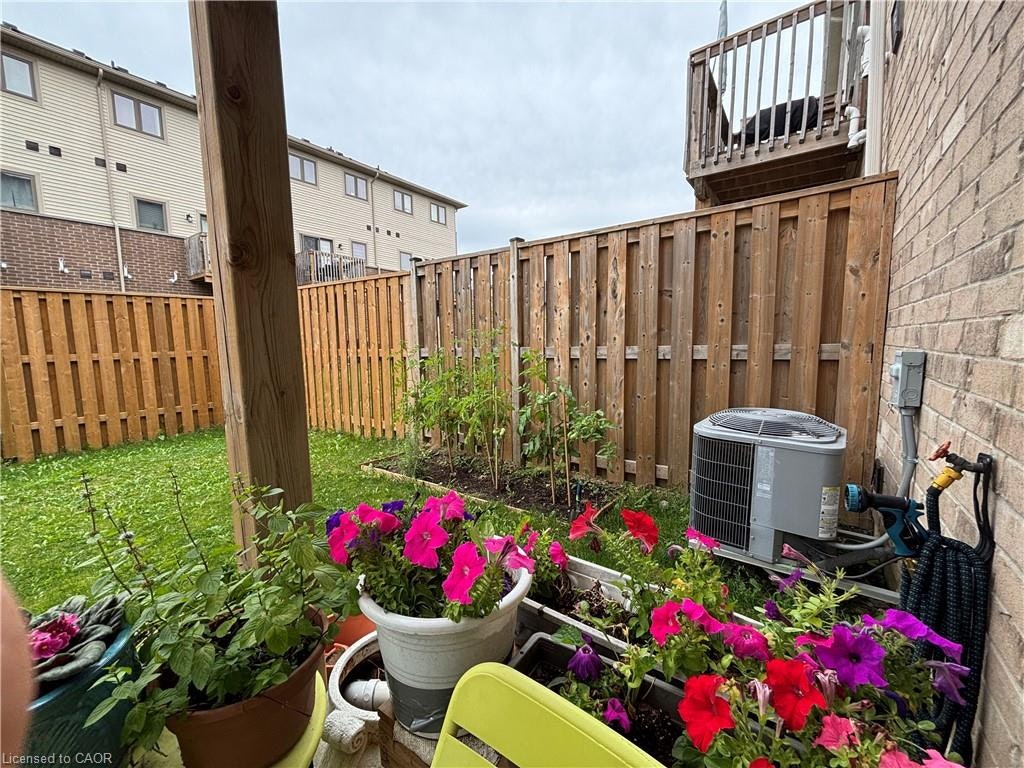 11 Birot Lane, Hamilton, ON, L9K 0K1 - 15
