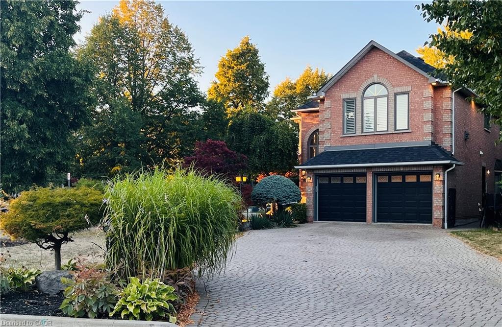 85 Waterford Crescent, Hamilton, ON, L8E 4Z7
