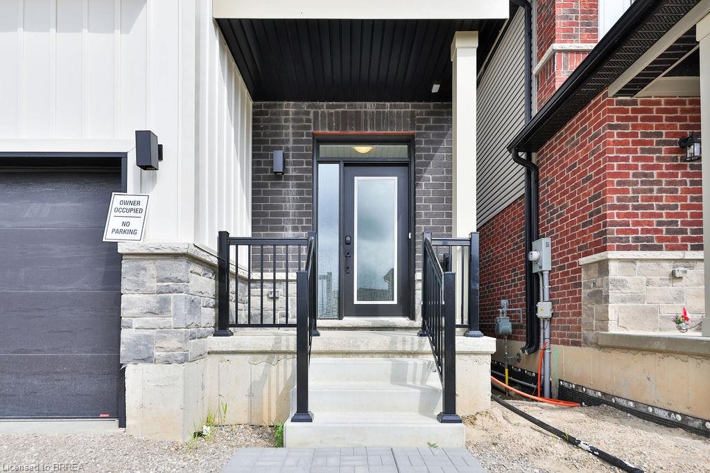 Upper-24 Broddy Avenue, Brantford, ON, N3T 0V2 - 4