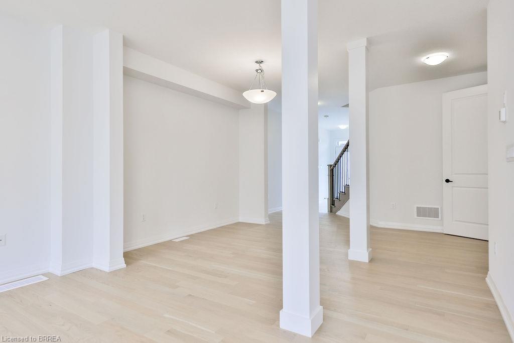 Upper-24 Broddy Avenue, Brantford, ON, N3T 0V2 - 7