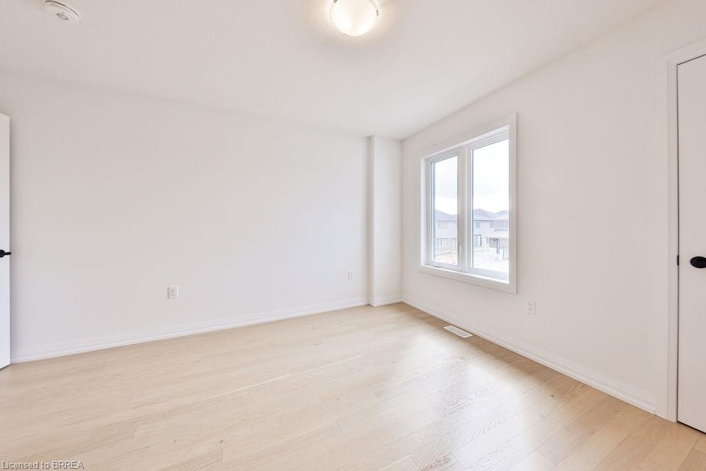 Upper-24 Broddy Avenue, Brantford, ON, N3T 0V2 - 32