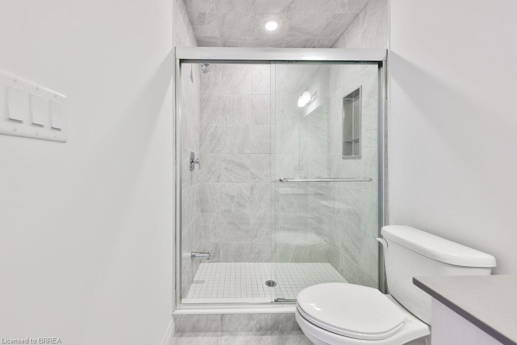 Upper-24 Broddy Avenue, Brantford, ON, N3T 0V2 - 38