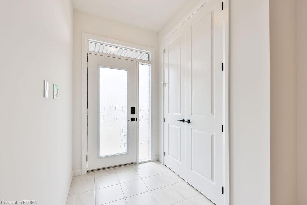 Upper-24 Broddy Avenue, Brantford, ON, N3T 0V2 - 5