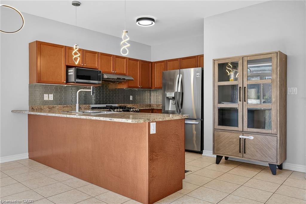 244 Raymond Road, Hamilton, ON, L9K 0H5 - 2