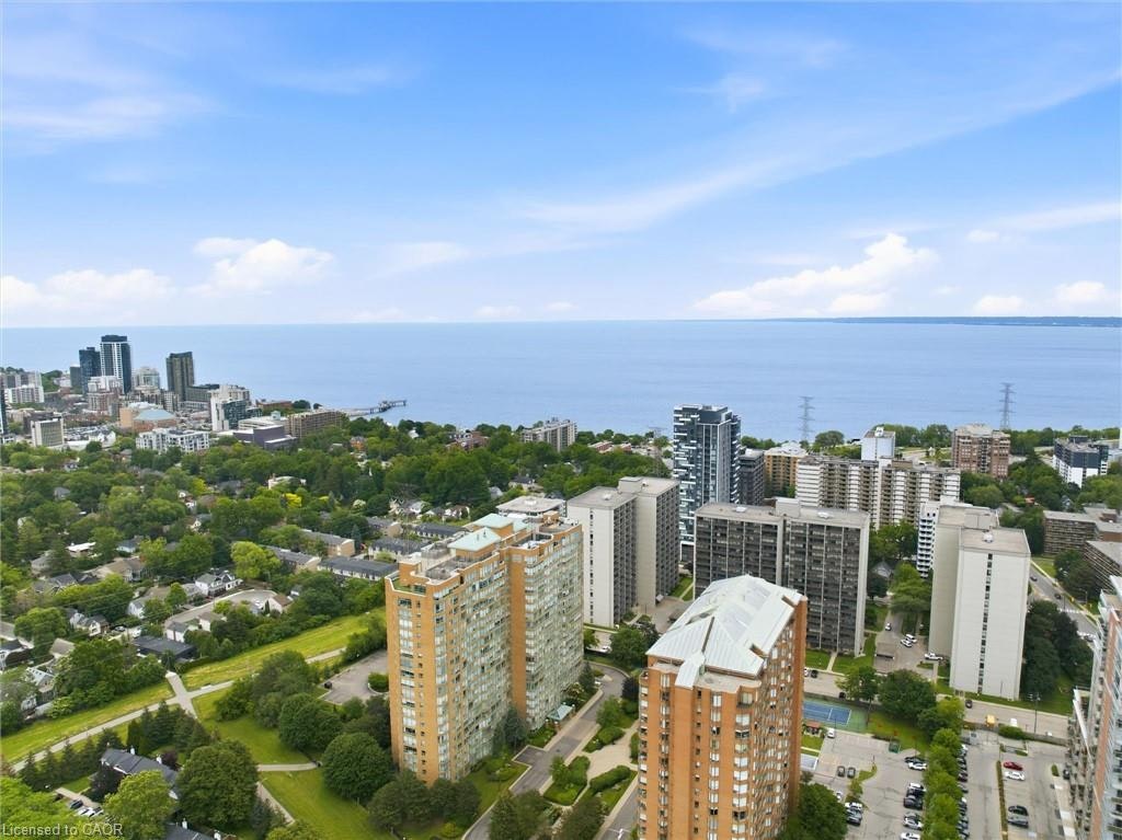 110-1276 Maple Crossing Boulevard, Burlington, ON, L7S 2J9