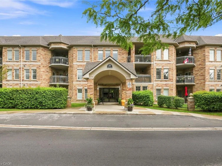 202-59 Critzia Drive, Hamilton, ON, L0R 1W0