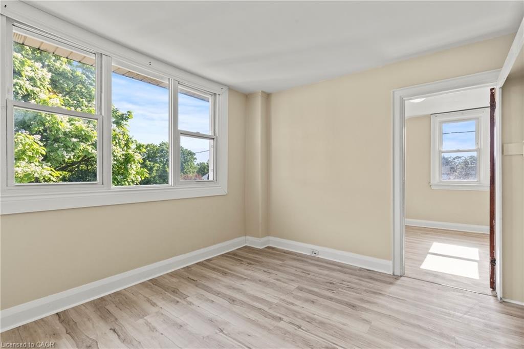 Upper-1 West Street N, Thorold, ON, L2V 2R8 - 13