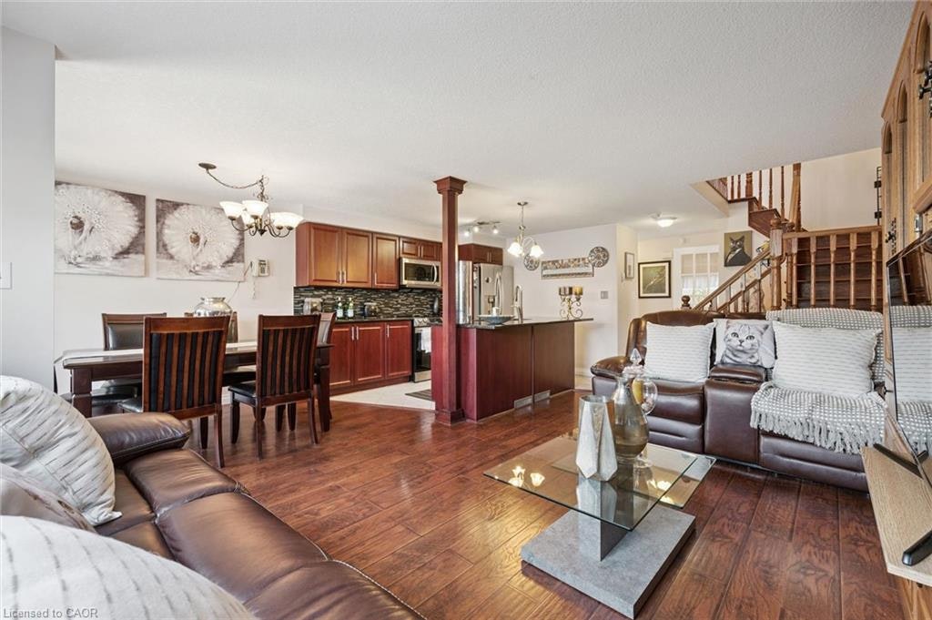 86 Bridlewreath Street, Kitchener, ON, N2E 3V6