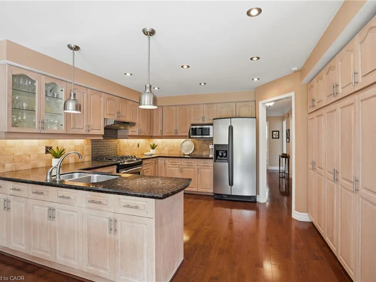 4129 Millcroft Park Drive, Burlington, ON, L7M 3V1 - 12