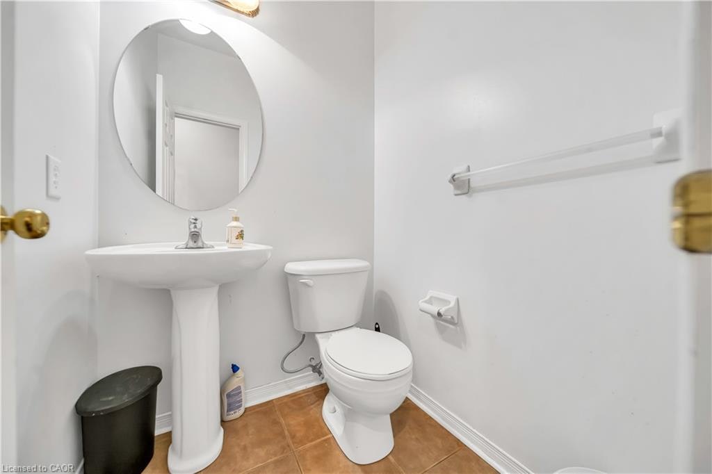 Upper-22 Grasswood Street, Kitchener, ON, N2A 4L2 - 9