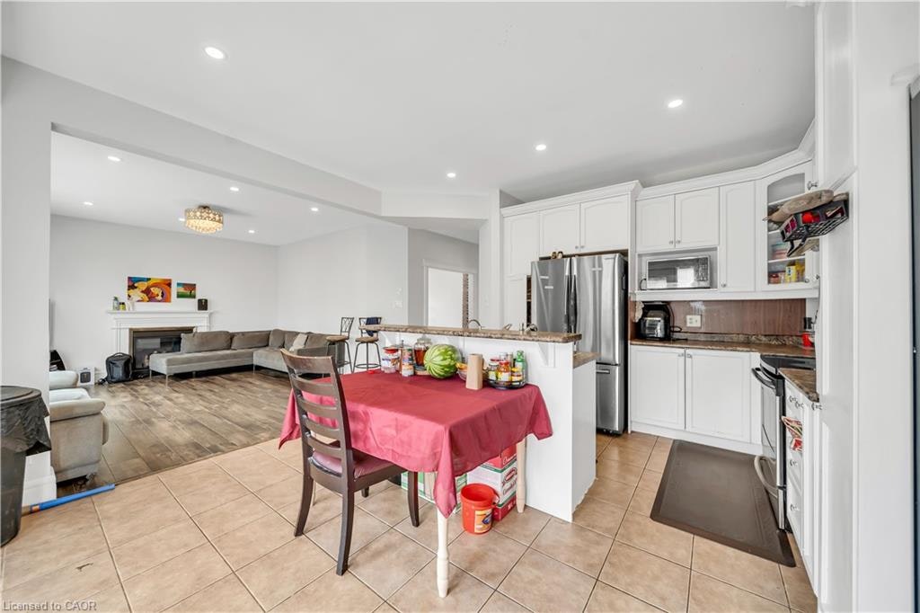 Upper-22 Grasswood Street, Kitchener, ON, N2A 4L2 - 16