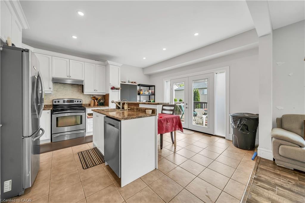 Upper-22 Grasswood Street, Kitchener, ON, N2A 4L2 - 17
