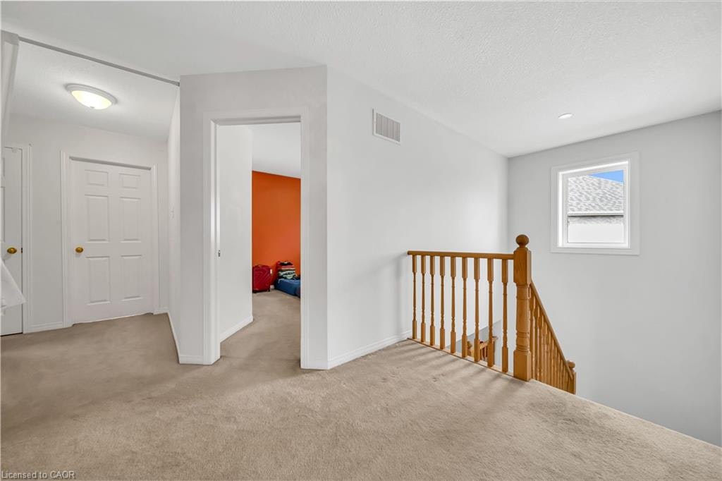 Upper-22 Grasswood Street, Kitchener, ON, N2A 4L2 - 22