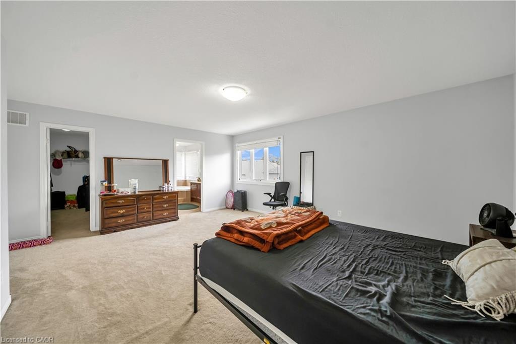 Upper-22 Grasswood Street, Kitchener, ON, N2A 4L2 - 25