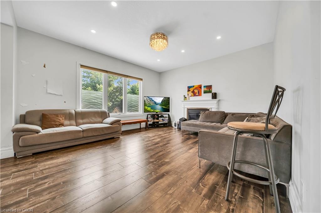 Upper-22 Grasswood Street, Kitchener, ON, N2A 4L2 - 13