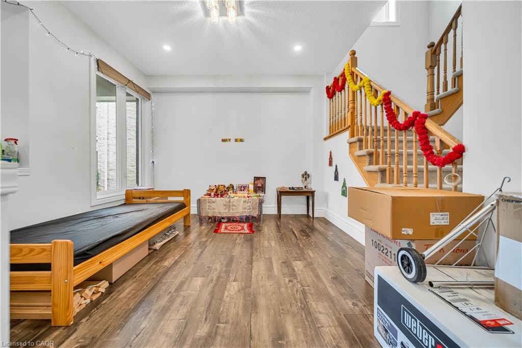 Upper-22 Grasswood Street, Kitchener, ON, N2A 4L2 - 6