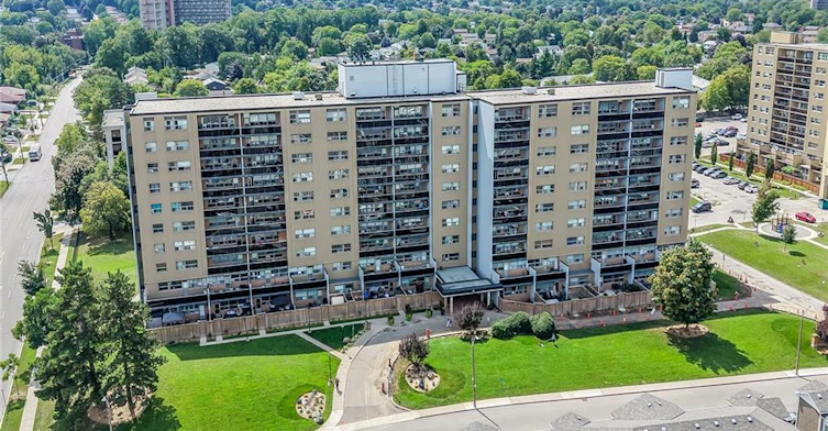 307-15 Albright Road, Hamilton, ON, L8K 5J2