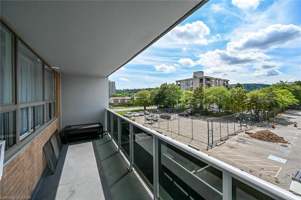 307-15 Albright Road, Hamilton, ON, L8K 5J2 - 23