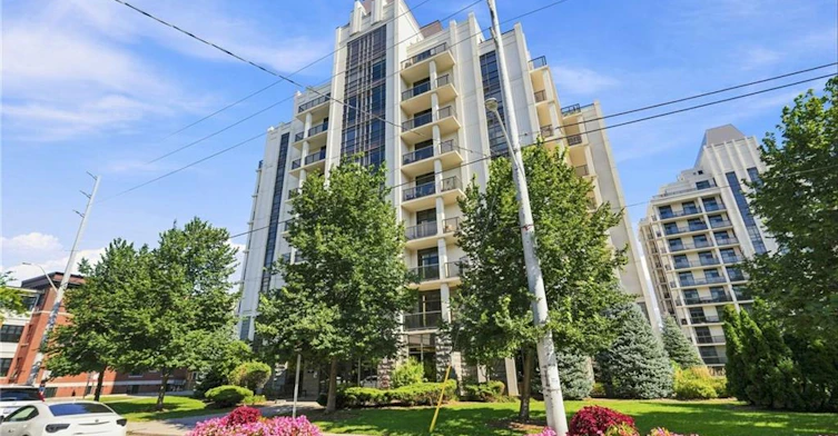 201-90 Charlton Avenue W, Hamilton, ON, L8P 0B4