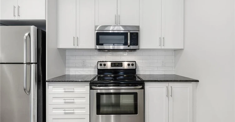 201-90 Charlton Avenue W, Hamilton, ON, L8P 0B4 - 9