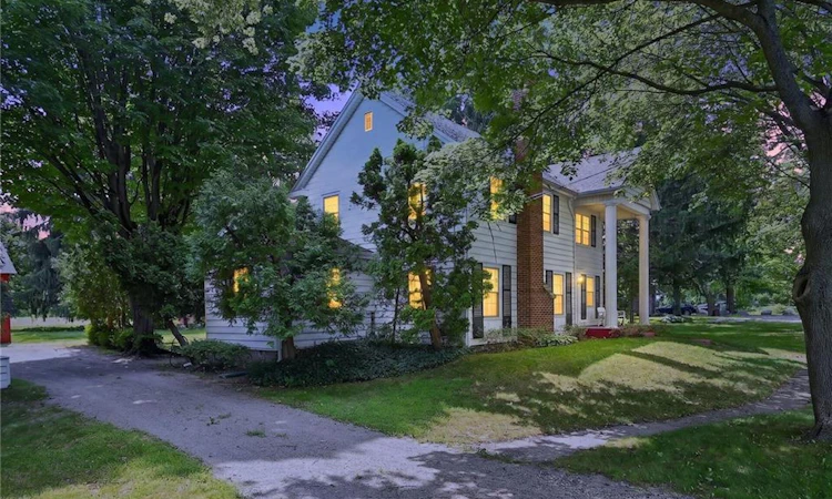 48 Garner Road W