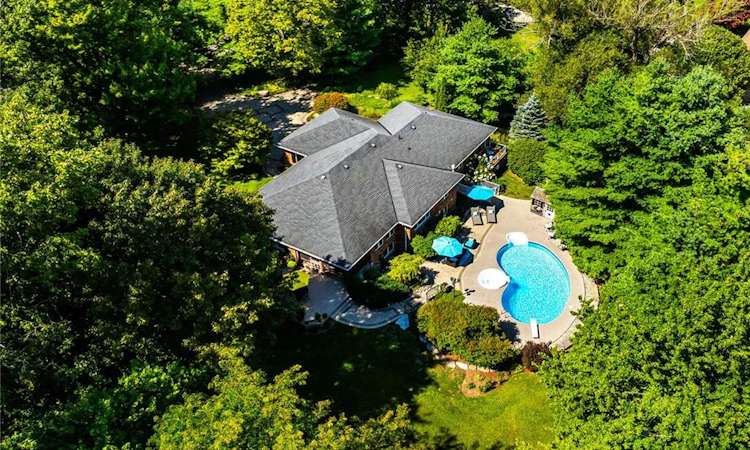 3 Forest Glen Court