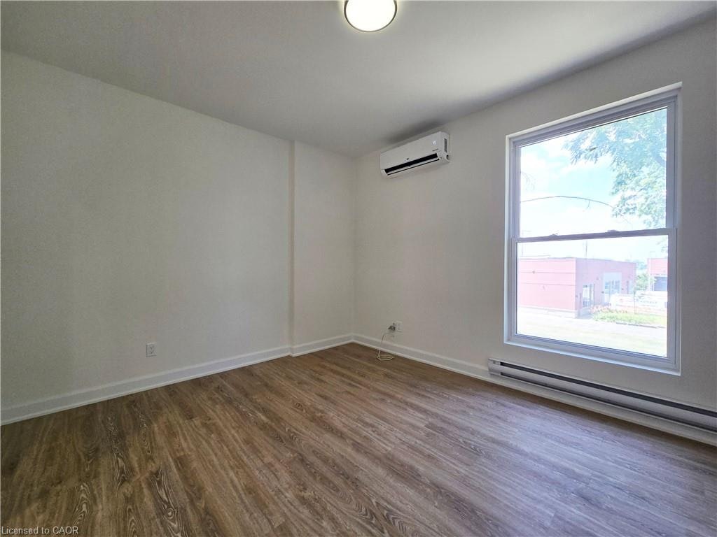 2-63 Main Street E, Grimsby, ON, L3M 1M7 - 8