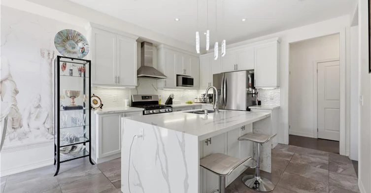 Main & Upper-97 Narbonne Crescent, Hamilton, ON, L8J 0J6 - 10
