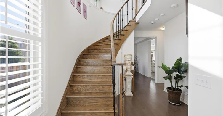 Main & Upper-97 Narbonne Crescent, Hamilton, ON, L8J 0J6 - 3