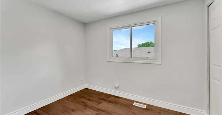 1-7 Hillside Drive, Kitchener, ON, N2E 1R1 - 9