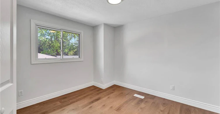 1-7 Hillside Drive, Kitchener, ON, N2E 1R1 - 8