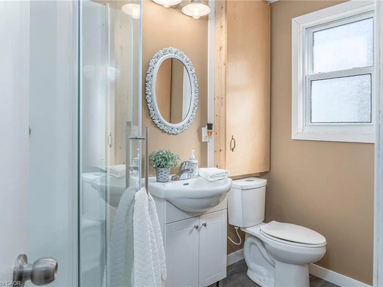 274 East 38th Street, Hamilton, ON, L8V 4G3 - 10