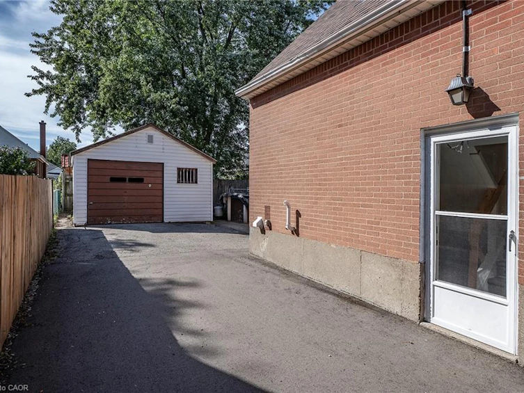 274 East 38th Street, Hamilton, ON, L8V 4G3 - 16